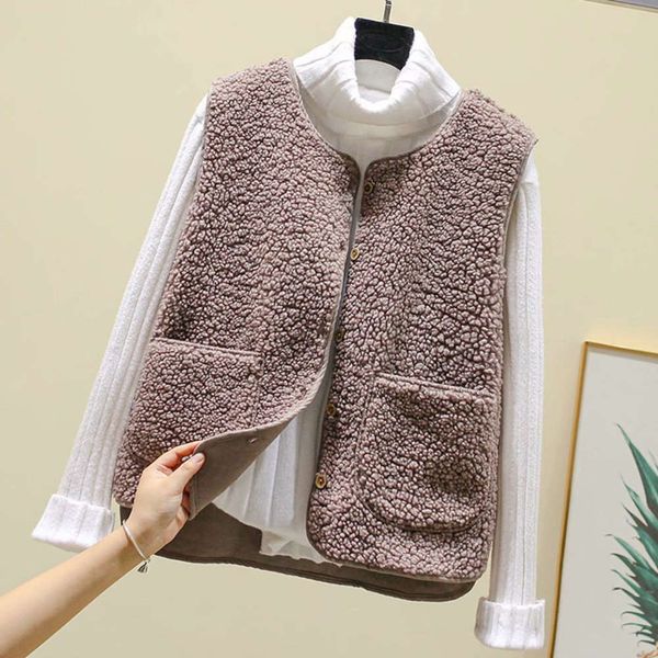 lamb plush coat women's autumn winter version loose short vest off-season fur one-piece waistcoat, White
lamb plush coat women's autumn winter version loose short vest off-season fur one-piece waistcoat, White