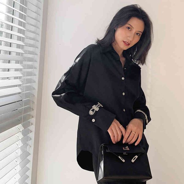 shirt spring satin french vintage woman elegant work thin diamonds black blouse shirts, White
shirt spring satin french vintage woman elegant work thin diamonds black blouse shirts, White