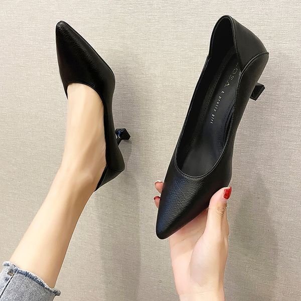 luxury dress shoes high women 2021 thin heels black work soft leather profsional single wide fat feet large women's sho 41
luxury dress shoes high women 2021 thin heels black work soft leather profsional single wide fat feet large women's sho 41