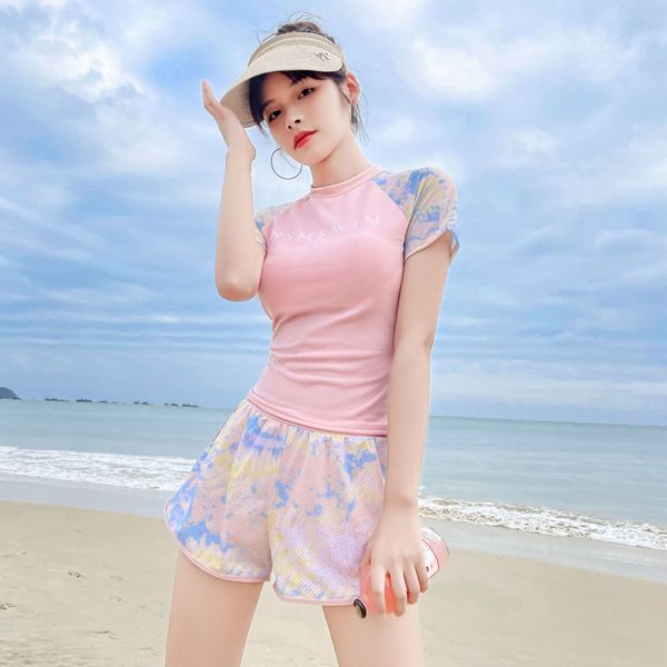 swimsuit women's 2021 new skirt style split flat pants conservative student sports small chest girl spring bathing suit, White;black
swimsuit women's 2021 new skirt style split flat pants conservative student sports small chest girl spring bathing suit, White;black