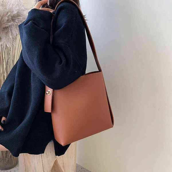 evening bags in's large capacity bag women's simple m and son fashion korean one shoulder bucket bag
evening bags in's large capacity bag women's simple m and son fashion korean one shoulder bucket bag