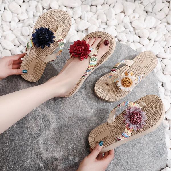 slippers casual beach shoes on a wedge rubber flip flops slides low flower luxury sabot hawaiian fabric scandals floral pu, Black
slippers casual beach shoes on a wedge rubber flip flops slides low flower luxury sabot hawaiian fabric scandals floral pu, Black
