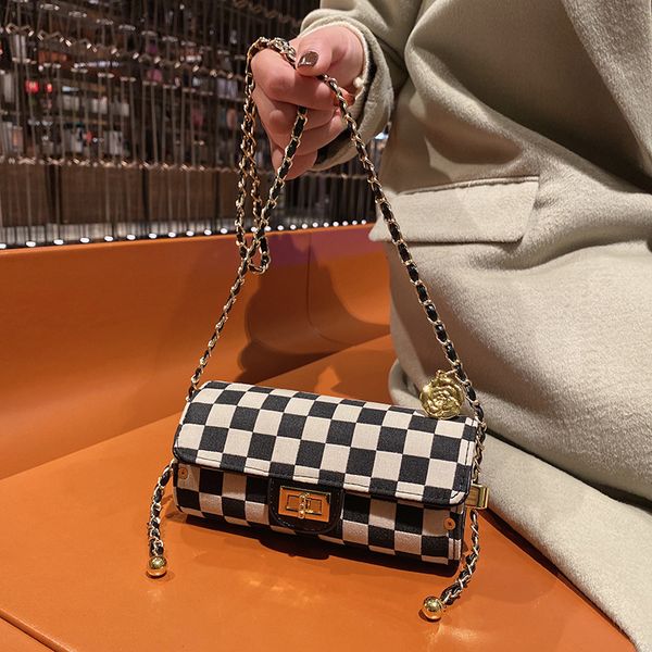 checkerboard underarm cylinder canvas bag women's autumn and winter 2021 new trend versatile minority design single shoulder messenger
checkerboard underarm cylinder canvas bag women's autumn and winter 2021 new trend versatile minority design single shoulder messenger