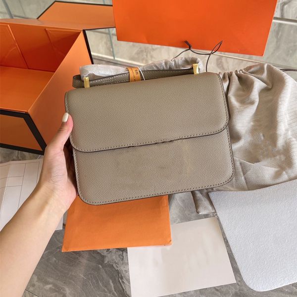 designer purse handbag shoulder bags crossbody bag different colors genuine leather various styles fashion brand with original box size 23 c
designer purse handbag shoulder bags crossbody bag different colors genuine leather various styles fashion brand with original box size 23 c
