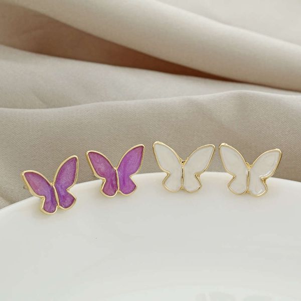 small fresh exquisite butterfly earrings simple alloy temperament high sense elegant 
small fresh exquisite butterfly earrings simple alloy temperament high sense elegant