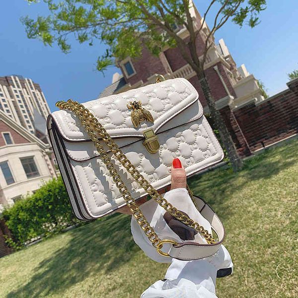 2022 factory wholesale women's spring and summer korean fashion chain small square versatile one shoulder messenger bag bag
2022 factory wholesale women's spring and summer korean fashion chain small square versatile one shoulder messenger bag bag