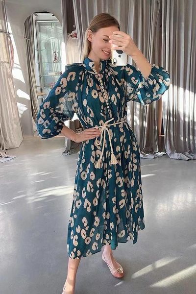 casual dresses 2021 summer vacation style crochet bauble button women temperament teal leopard print dress with tassel belt, Black;gray
casual dresses 2021 summer vacation style crochet bauble button women temperament teal leopard print dress with tassel belt, Black;gray