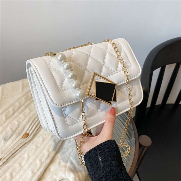 small bag female ins2021 korean version fashion chain small square lingge embroidered thread single shoulder menger bag
small bag female ins2021 korean version fashion chain small square lingge embroidered thread single shoulder menger bag