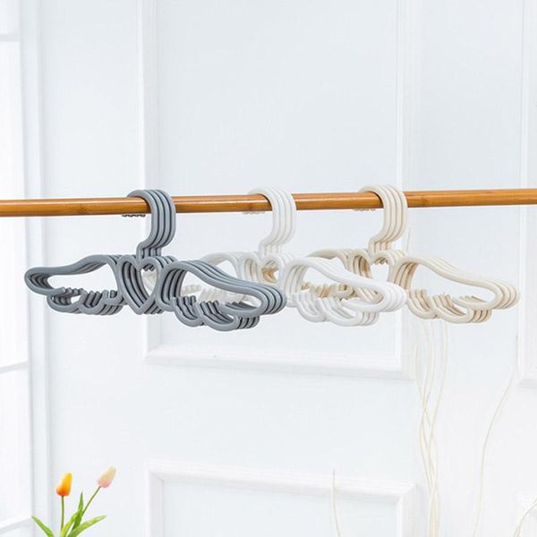 hangers & racks 5 pcs plastic cloth angel love wings shaped multifunctional underwear hanger rack for daily clothing store
hangers & racks 5 pcs plastic cloth angel love wings shaped multifunctional underwear hanger rack for daily clothing store