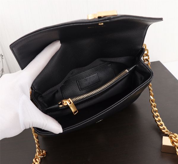 2021 luxurys designs bags fashion women handbag shoulder messenger bag rs are trending shoulder bags
2021 luxurys designs bags fashion women handbag shoulder messenger bag rs are trending shoulder bags