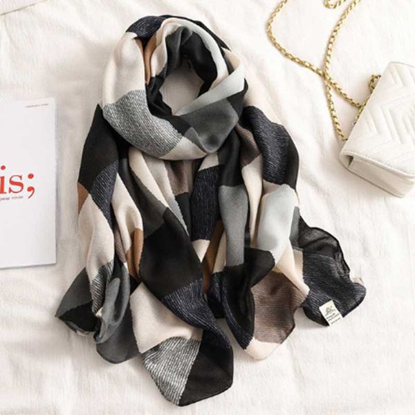 design brand spring women scarf fashion plaid print cotton hijabs scarves for ladies shawls and wraps stoles, Blue;gray
design brand spring women scarf fashion plaid print cotton hijabs scarves for ladies shawls and wraps stoles, Blue;gray