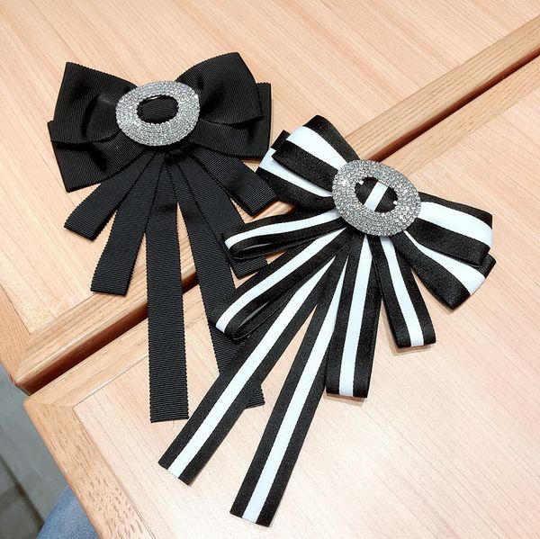 noble oval brooch bright rhinestone brooches striped bowknot pins shirt collar pin business party accessories, Gray
noble oval brooch bright rhinestone brooches striped bowknot pins shirt collar pin business party accessories, Gray