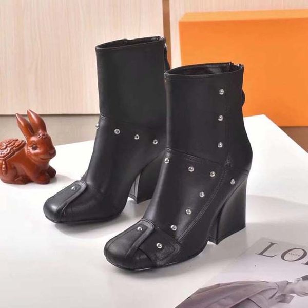 luxury womens designer boots ankle boot martin warm winter brand style booties leather material rubber sole metal studs and colorful wedges, Black
luxury womens designer boots ankle boot martin warm winter brand style booties leather material rubber sole metal studs and colorful wedges, Black