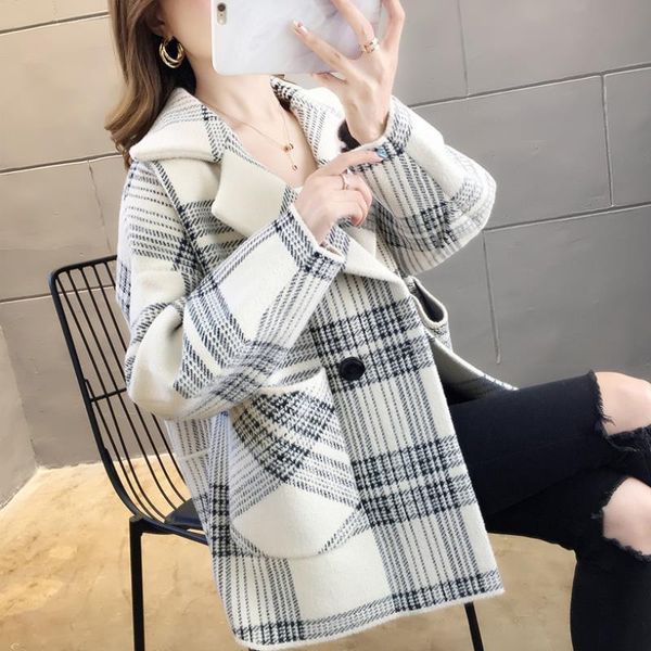 women's wool & blends large size imitation mink velvet autumn and winter plaid suit collar british style retro coat, Black
women's wool & blends large size imitation mink velvet autumn and winter plaid suit collar british style retro coat, Black