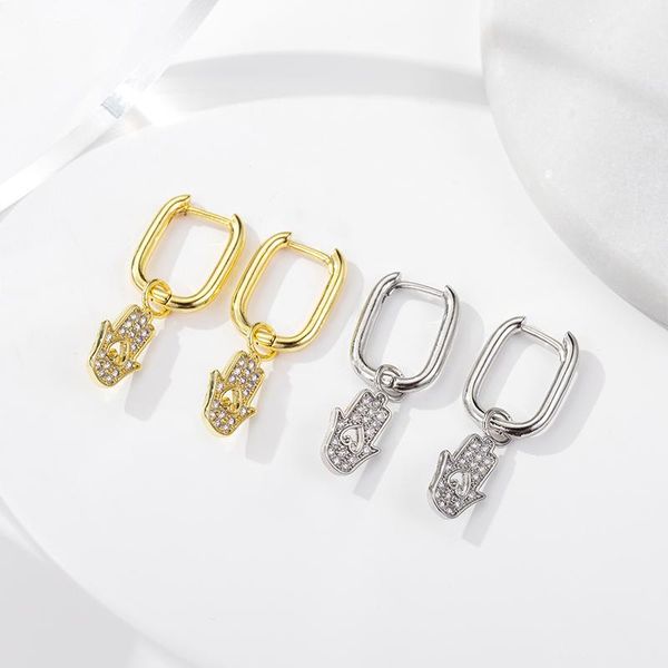 hoop & huggie fashion cubic zircon delicate hand earrings for women geometric oval female korean jewelry 2021, Golden;silver
hoop & huggie fashion cubic zircon delicate hand earrings for women geometric oval female korean jewelry 2021, Golden;silver