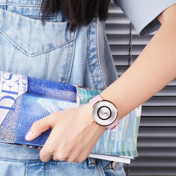 wristwatches 2021 fashion personality ladies watch leather strap waterproof quartz simple style gift relogio feminino, Slivery;brown
wristwatches 2021 fashion personality ladies watch leather strap waterproof quartz simple style gift relogio feminino, Slivery;brown