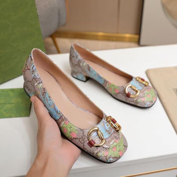 2022 latest women dress shoes mid heels sandals designer womens designer shoe slingback pump sandal genuine leather size34-42, Black
2022 latest women dress shoes mid heels sandals designer womens designer shoe slingback pump sandal genuine leather size34-42, Black
