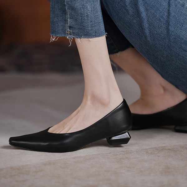 women boat shoes pointed toe dress shoes low heels pumps ol office ladies shoes shallow zapatos mujer black spring autumn 9341n
women boat shoes pointed toe dress shoes low heels pumps ol office ladies shoes shallow zapatos mujer black spring autumn 9341n