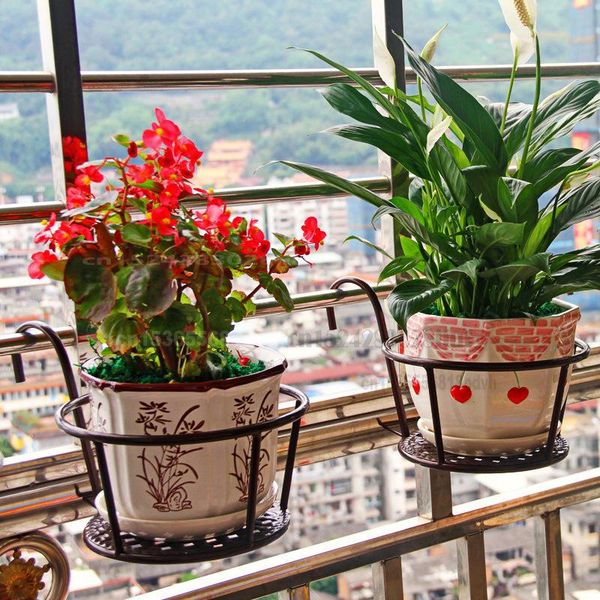 wrought iron flower stand railing pot stan balcony hanging basket green dill household metal planters & pots 
wrought iron flower stand railing pot stan balcony hanging basket green dill household metal planters & pots