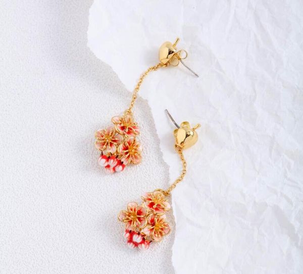 stud fashion jewelry hand painted enamel glaze sen series sweet flower buds beautiful temperament earrings 2021, Golden;silver
stud fashion jewelry hand painted enamel glaze sen series sweet flower buds beautiful temperament earrings 2021, Golden;silver