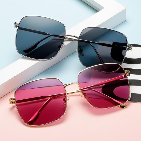 outdoor eyewear female brand designer big frame ocean mirror oculos fashion vintage black square sunglasses women luxury metal sun glasses f
outdoor eyewear female brand designer big frame ocean mirror oculos fashion vintage black square sunglasses women luxury metal sun glasses f
