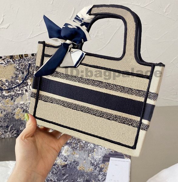 handbag designer handbags women luxurys designers bags 2021 deauville tote zhouzhoubao123 crossbody bag lady classical fema
handbag designer handbags women luxurys designers bags 2021 deauville tote zhouzhoubao123 crossbody bag lady classical fema