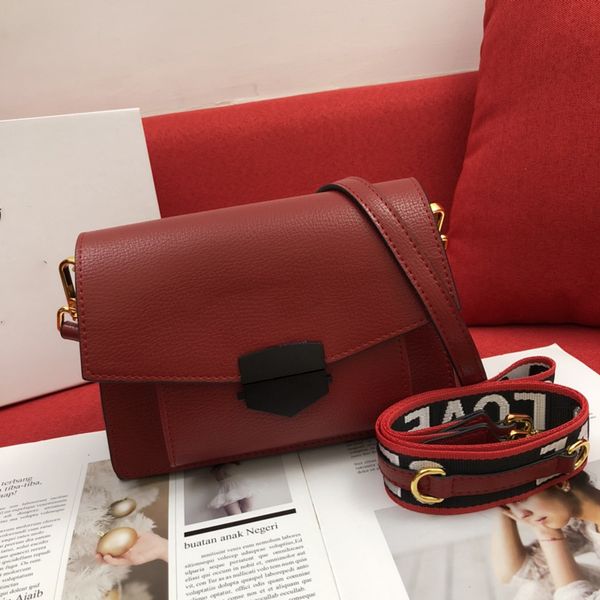 designer one shoulder messenger bag women luxury fashion white flip bags striped double shoulders strap genuine leather handbag ladies gift
designer one shoulder messenger bag women luxury fashion white flip bags striped double shoulders strap genuine leather handbag ladies gift