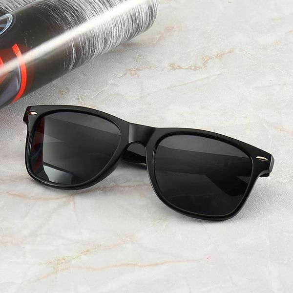 sunglasses 2021 polarized men women anti-uv, driving, fishing, traveling, street shooting men's essential vintage, White;black
sunglasses 2021 polarized men women anti-uv, driving, fishing, traveling, street shooting men's essential vintage, White;black