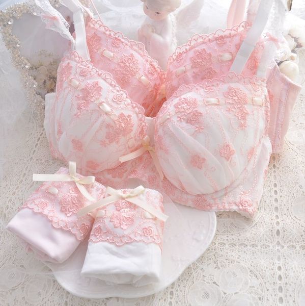 japanese style super cute bra & panties set soft sister underwear sleep intimates set sweet kawaii lolita oversized 2 colors 210322, Red;black
japanese style super cute bra & panties set soft sister underwear sleep intimates set sweet kawaii lolita oversized 2 colors 210322, Red;black