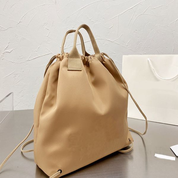 handbag women luxurys designers bag 2021 shoulder bags lager capacity backpack style bucket plain drawstring handle tote fashion letter inte
handbag women luxurys designers bag 2021 shoulder bags lager capacity backpack style bucket plain drawstring handle tote fashion letter inte