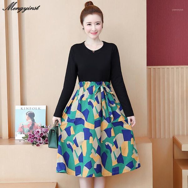 casual dresses women spring cotton dress 2021 female elegant geometric figure print long sleeve o-neck patchwork bow elasticity waist, Black;gray
casual dresses women spring cotton dress 2021 female elegant geometric figure print long sleeve o-neck patchwork bow elasticity waist, Black;gray