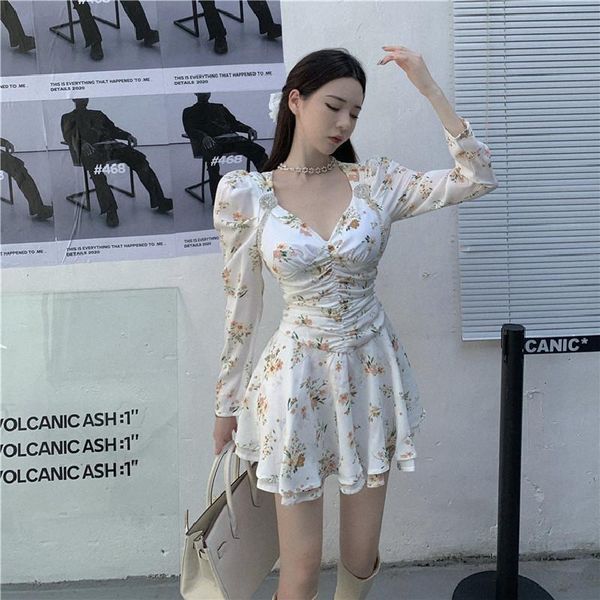 casual dresses spring 2021 high waist slimming floral chiffon v-neck white long-sleeved ruffled puff sleeve dress womenly517, Black;gray
casual dresses spring 2021 high waist slimming floral chiffon v-neck white long-sleeved ruffled puff sleeve dress womenly517, Black;gray