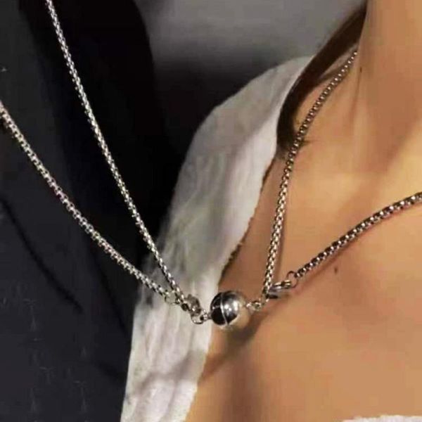 1 Pair Couple Titanium Steel Pendants Necklaces Smooth Chain Necklaces for Friendship Lover Valentine Gift 60cm, Silver
1 Pair Couple Titanium Steel Pendants Necklaces Smooth Chain Necklaces for Friendship Lover Valentine Gift 60cm, Silver