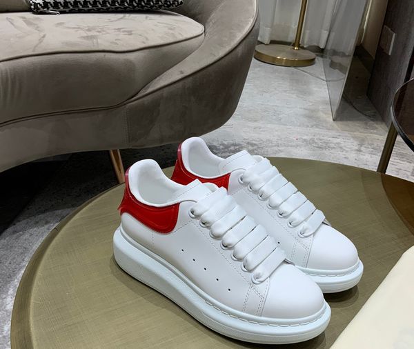 men sports shoes skate sneakers for women jelly color shoe tail queen genuine leather eyelet laces brand flats sole internal increase transp
men sports shoes skate sneakers for women jelly color shoe tail queen genuine leather eyelet laces brand flats sole internal increase transp
