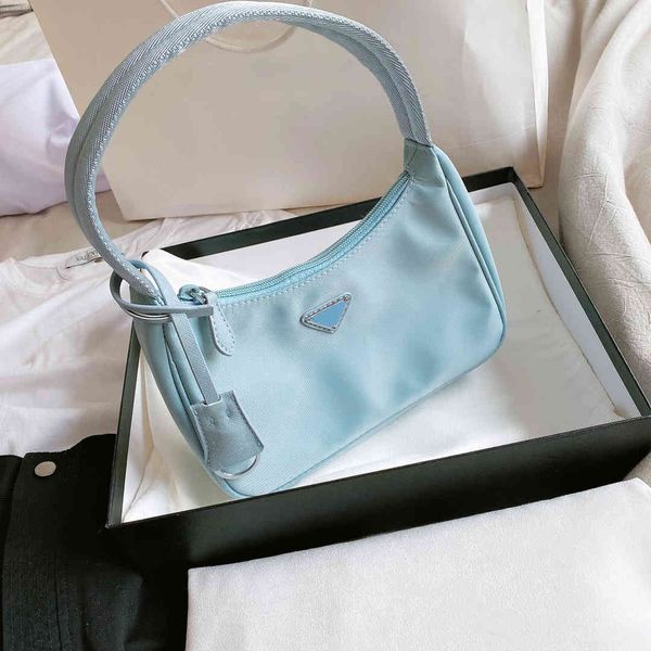 luxurys designer handbags baguette women handbag nylon shoulder bag with letters lady waterproaf canvas hobo crossbody messenger bb
luxurys designer handbags baguette women handbag nylon shoulder bag with letters lady waterproaf canvas hobo crossbody messenger bb
