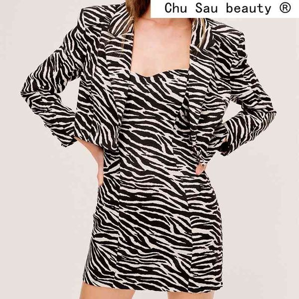 fashion women spring zebra pattern short jacket ladies casual style single-breasted blazers v-neck outwear female 210508, White;black
fashion women spring zebra pattern short jacket ladies casual style single-breasted blazers v-neck outwear female 210508, White;black