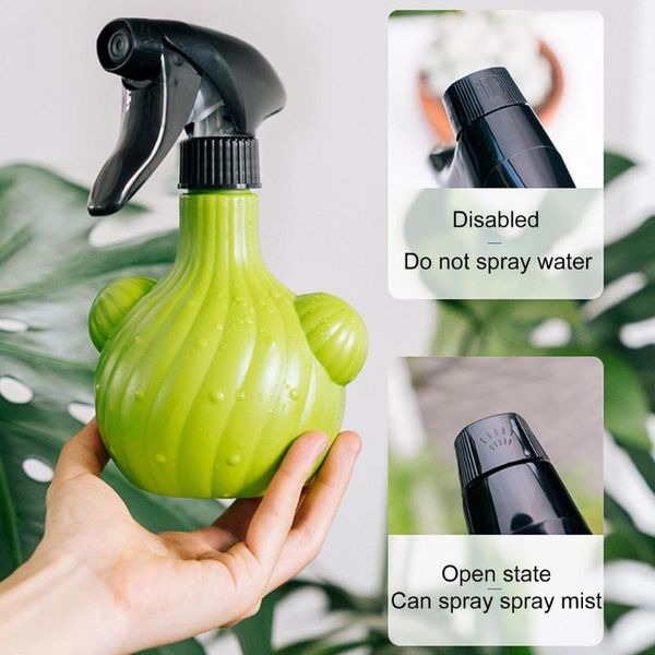 watering equipments can hand-held large capacity spray bottle sprinkler pot for garden irrigation supplies
watering equipments can hand-held large capacity spray bottle sprinkler pot for garden irrigation supplies