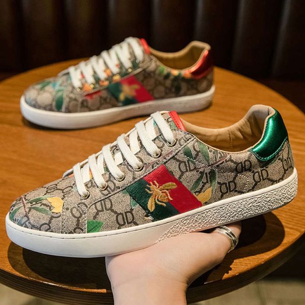 Casual shoes 2021 spring and summer new men's shoes Korean fashion board little bee leisure plush cotton, 222 khaki
Casual shoes 2021 spring and summer new men's shoes Korean fashion board little bee leisure plush cotton, 222 khaki