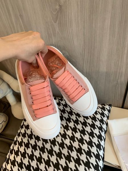 designer high-quality, trendy fashionable low-women's shoes, dynamic and versatile, comfortable , wear-resistant, Black
designer high-quality, trendy fashionable low-women's shoes, dynamic and versatile, comfortable , wear-resistant, Black