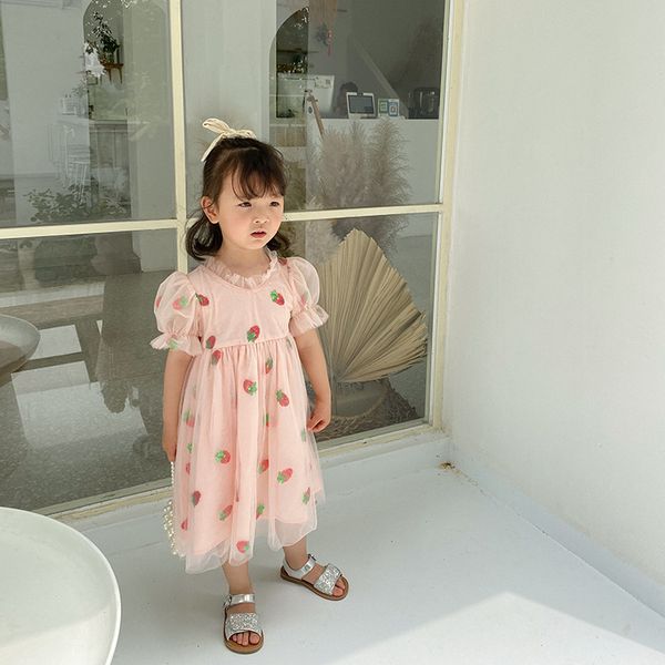 fashion girls strawberry paillette mesh princess long dress summer cute kids party dresses 210508, Red;yellow
fashion girls strawberry paillette mesh princess long dress summer cute kids party dresses 210508, Red;yellow