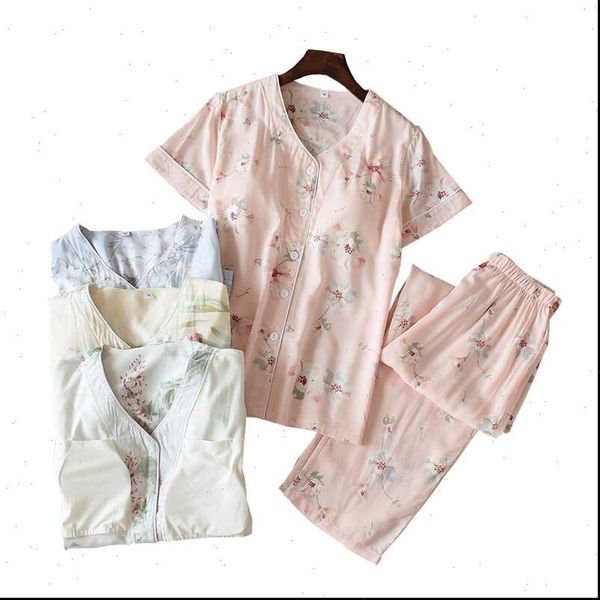 summer cotton satin pyjama set women sleepwear floral printed v neck pants 2pcs loose homewear with chest pad, Black;red
summer cotton satin pyjama set women sleepwear floral printed v neck pants 2pcs loose homewear with chest pad, Black;red