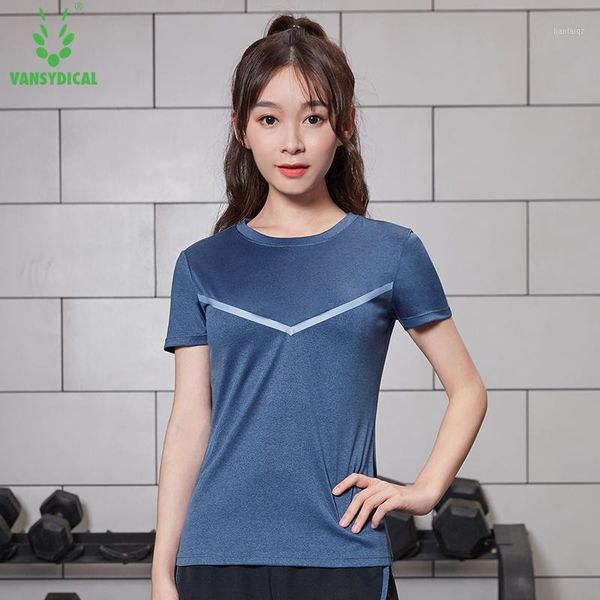 yoga shirt women loose sportswear for gym clothing running short sleeve with striped printing workout outfit
yoga shirt women loose sportswear for gym clothing running short sleeve with striped printing workout outfit
