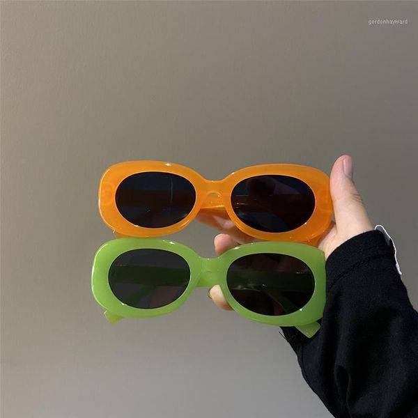 sunglasses european and american oval modern fashion personality men women trend street shooting wild seaside uv protection, White;black
sunglasses european and american oval modern fashion personality men women trend street shooting wild seaside uv protection, White;black