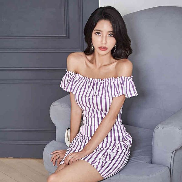 Female fashion stylish temperament comfortable arrival off basic shirt skirt slim sweet 2 pieces set, Black
Female fashion stylish temperament comfortable arrival off basic shirt skirt slim sweet 2 pieces set, Black
