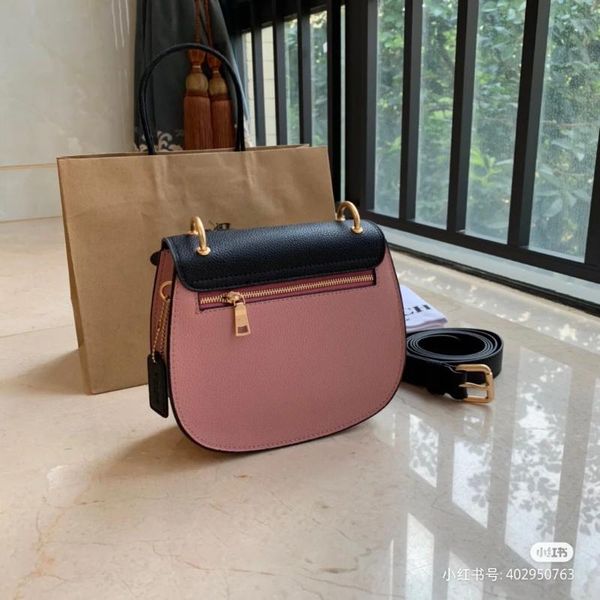 evening bags the luxurious and fashionable pvc leather handbag designed by a , messenger bag, shoulder half-moon bag
evening bags the luxurious and fashionable pvc leather handbag designed by a , messenger bag, shoulder half-moon bag