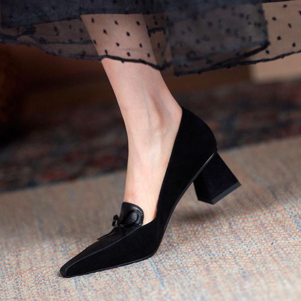 spring 2021 fashion women vintage pumps ladies block heels shoes square toe kitten genuine leather designer black dress
spring 2021 fashion women vintage pumps ladies block heels shoes square toe kitten genuine leather designer black dress