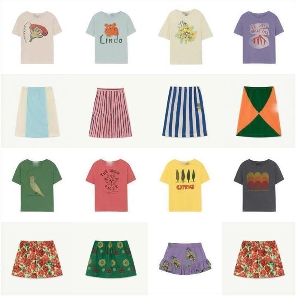 girls t shirt and skirt suit spring summer full print flower girl treasure short pleated, White
girls t shirt and skirt suit spring summer full print flower girl treasure short pleated, White