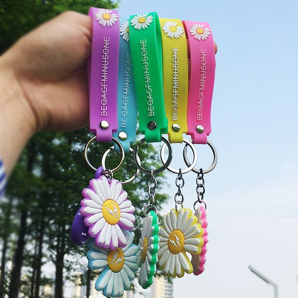 souvenirs pendant 2021 daisy key chain creative ins fashion japan and south korea men women soft rubber pvc schoolbag
souvenirs pendant 2021 daisy key chain creative ins fashion japan and south korea men women soft rubber pvc schoolbag