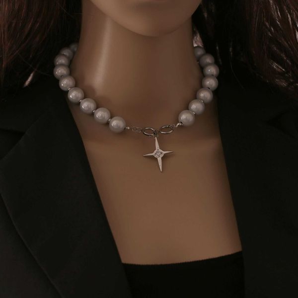 light xury minority reflective pearl mosaic necklace women hip hop fashion collar chain cold wind accessories, Silver
light xury minority reflective pearl mosaic necklace women hip hop fashion collar chain cold wind accessories, Silver