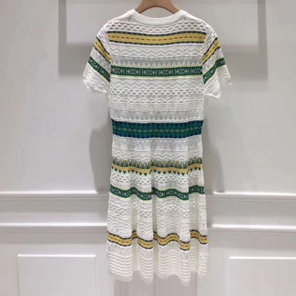 dresses autumn fashion knitted women geometric patterns knitting short sleeve casual long sweater pullover, Black;gray
dresses autumn fashion knitted women geometric patterns knitting short sleeve casual long sweater pullover, Black;gray